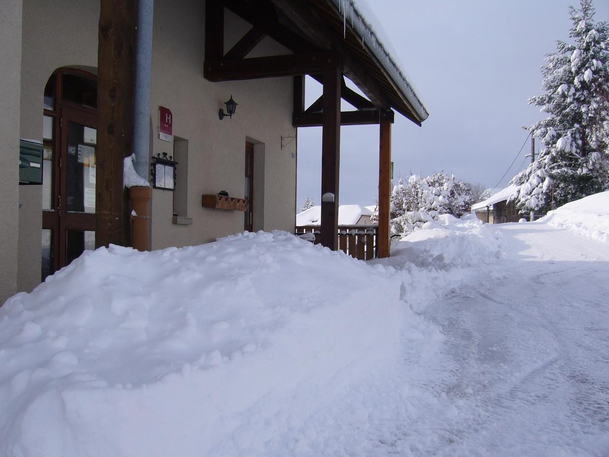 Hotel Auberge Du Grand Git La Chaux Neuve 외부 사진